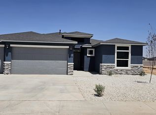 3808 Baler Ln, Carlsbad, NM 88220