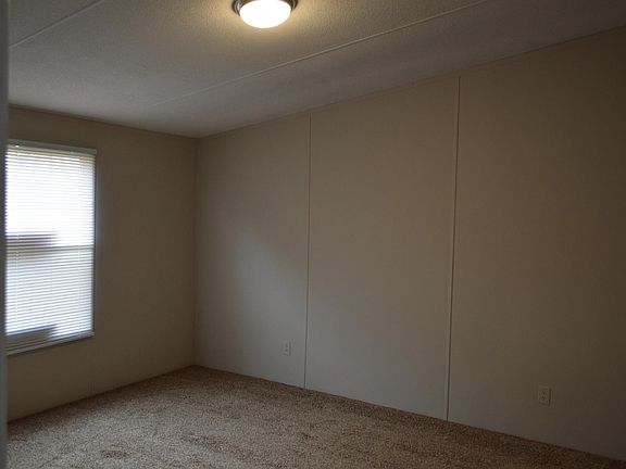Master bedrooom