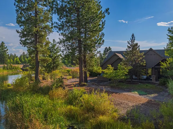 56508 Dancing Rock Loop #22, Bend, OR 97707