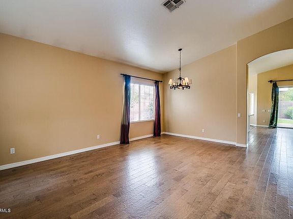 3rd image of 3163 W Stephens Pl