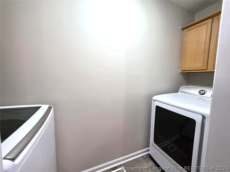 910 Foxhunt Ln — Photo 16