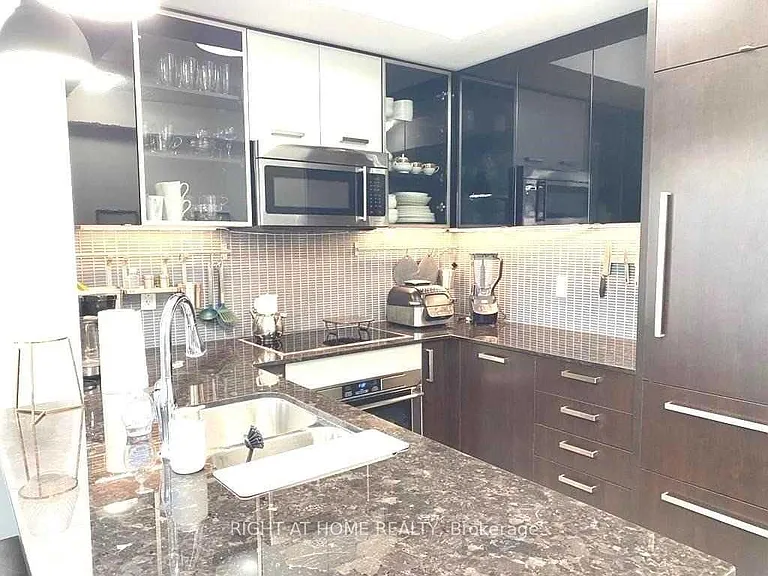 5162 Yonge St #2615 — Photo 24