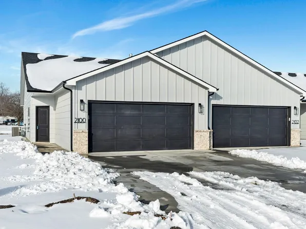 2100-2102 E Plaza Ct, Haysville, KS 67060