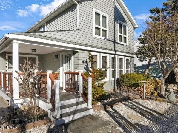 106 Surf Dr, Seaside Park, NJ 08752