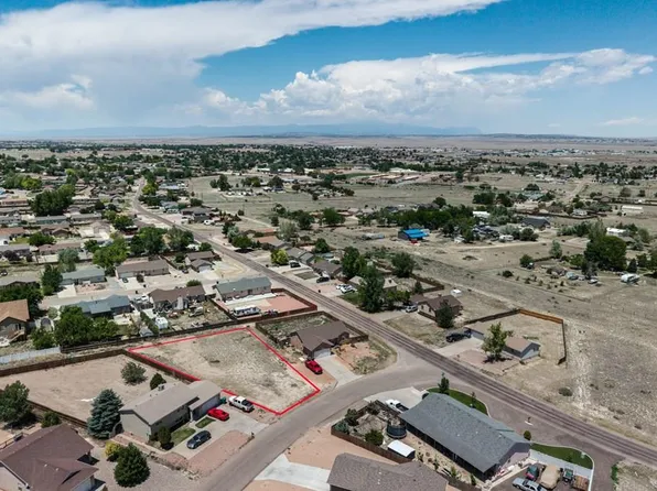 645 S Bond Dr E, Pueblo West, CO 81007