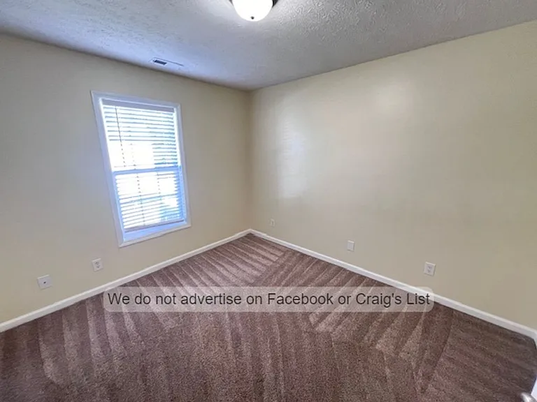 1745 Cherry Point Dr — Photo 9