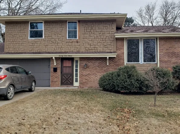 7711 South St, Lincoln, NE 68506