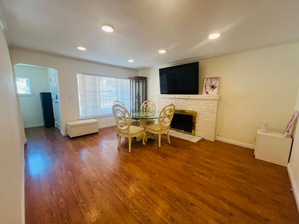 195 Balboa Way