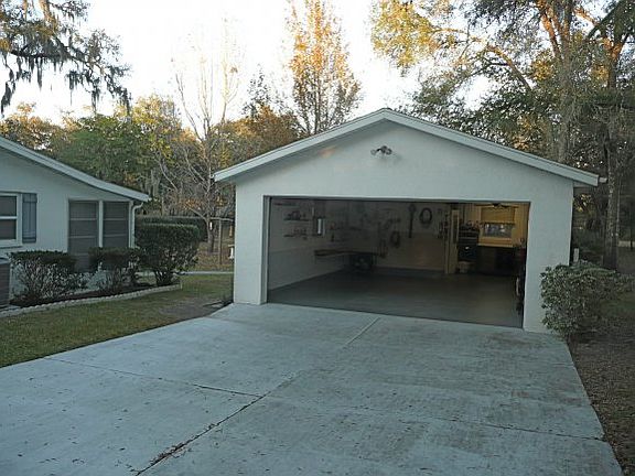 3rd image of 9027 S Waterview Dr