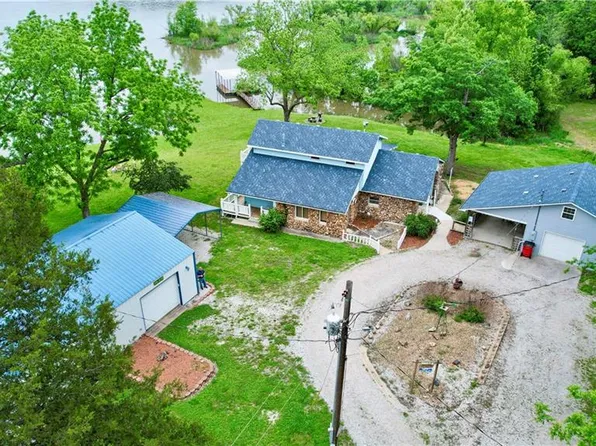 28572 Ochre St, Warsaw, MO 65355