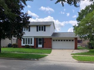 8845 Tavistock Dr, Plymouth, MI 48170