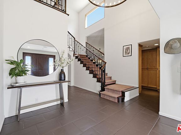 4th image of 2636 Larmar Rd