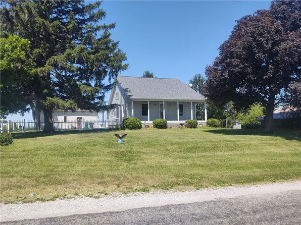 2039 N 1525 East Rd, Findlay, IL 62534