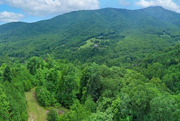 2nd image of 000 NC Highway 105