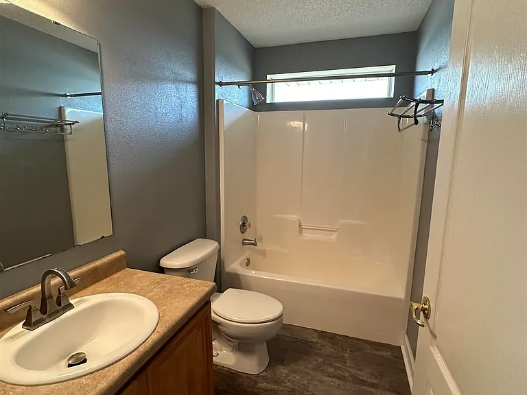 616 Buoy Dr — Photo 17