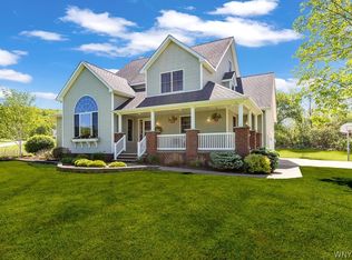 8965 Hickory Meadows Rd, Boston, NY 14025