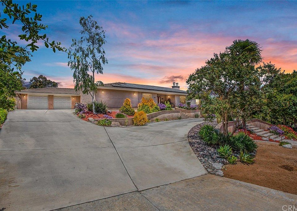 1st image of 1800 Valle Vista Dr
