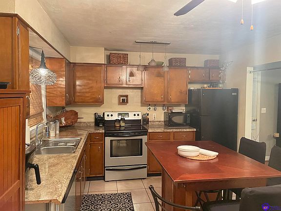 4th image of 156 N Deepwood Dr