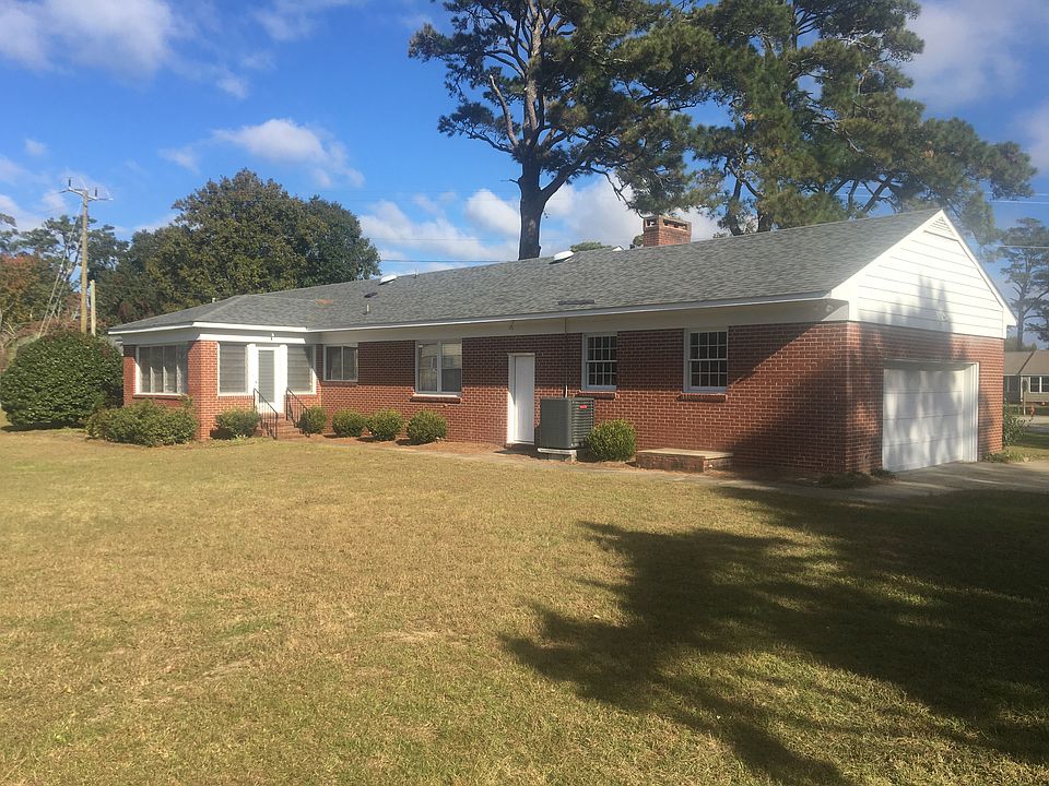 2nd image of 4901 Atlantic Dr