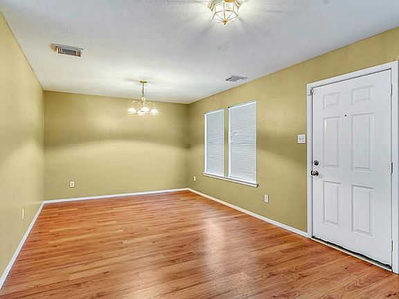 4th image of 1543 Nichole Woods Dr