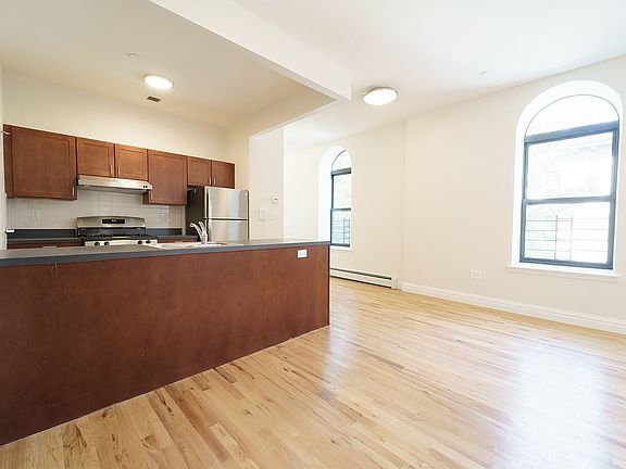 5th image of 550 De Kalb Ave Unit 3B