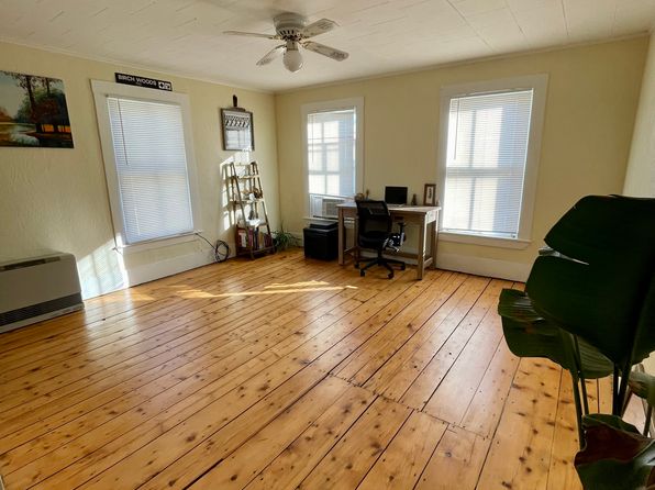 85 Crescent St APT 4