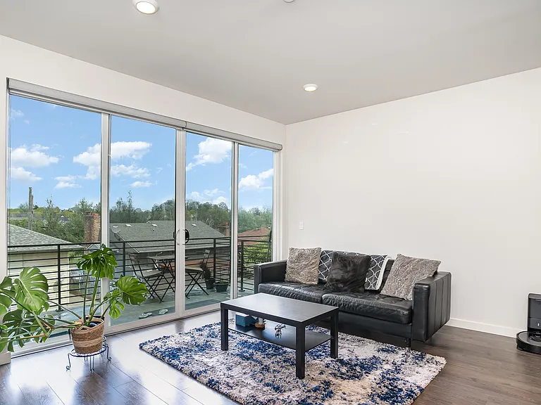 7122 A Beacon Ave S — Photo 5