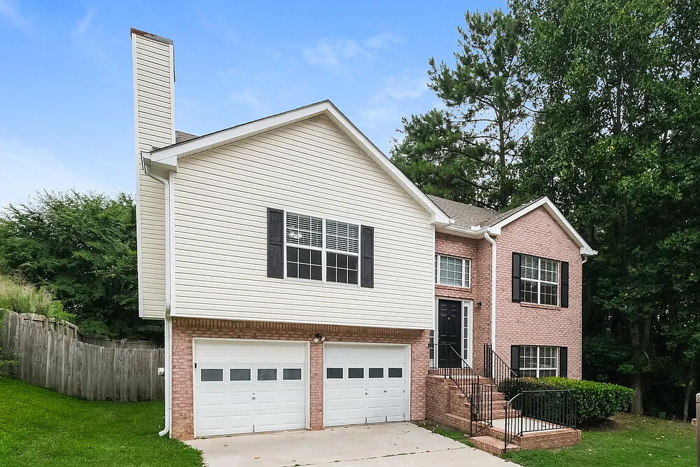 3 bed, 2.5 bath, 1460 sqft, $1,985 — Photo 4