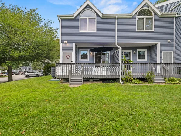 1691 Norwich New London Turnpike APT E1, Montville, CT 06382