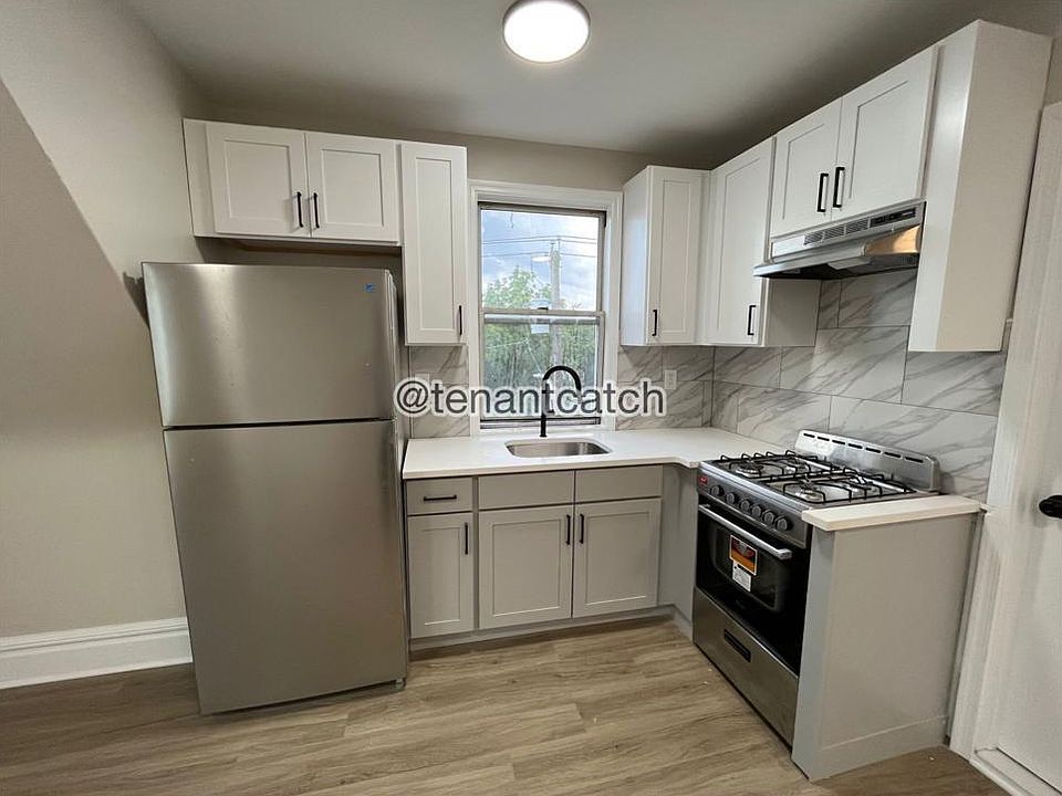 2nd image of 307 Avon Ave #3A