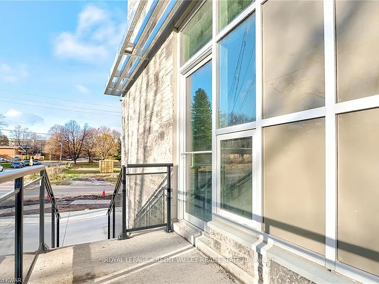 275 Larch St #F104 — Photo 2