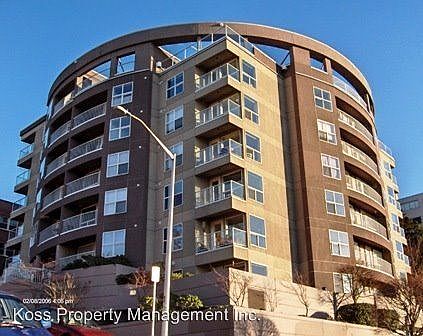 3rd image of 530 Melrose Ave E APT 510
