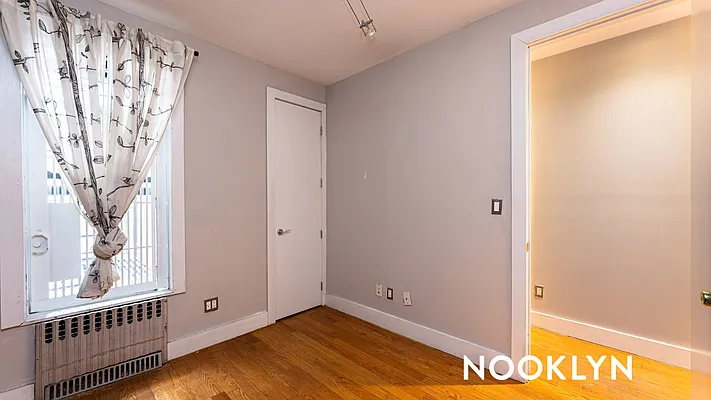 Rented by Nooklyn NYC LLC | media 8