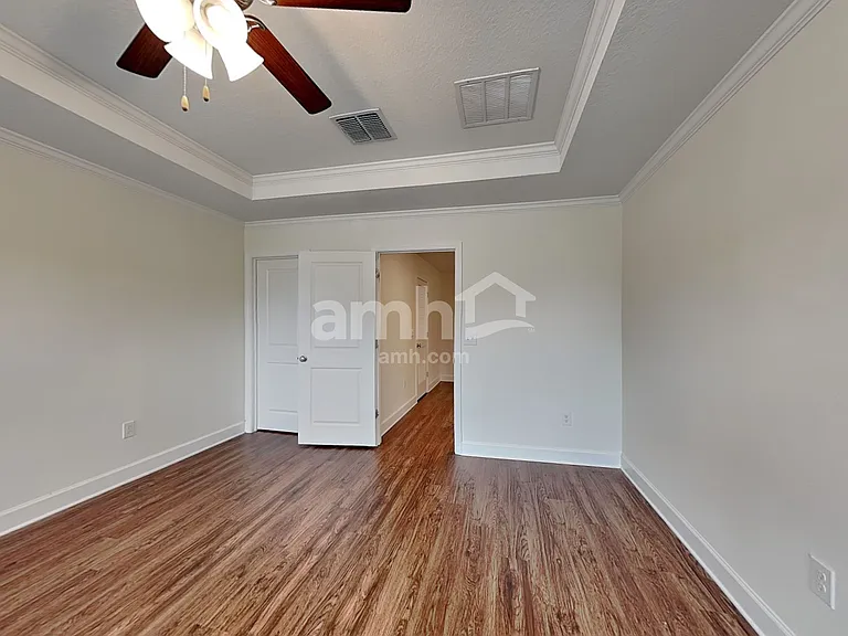 919 Walden Pond Dr — Photo 12
