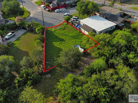 4th image of 3180 Lynn Dr