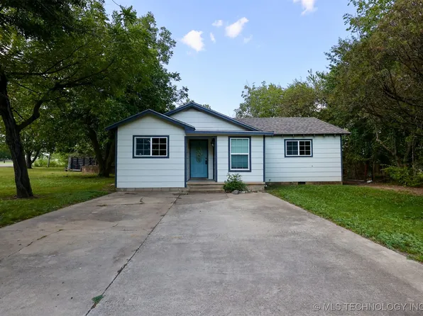 1728 W Wynnewood Ave, Sulphur, OK 73086