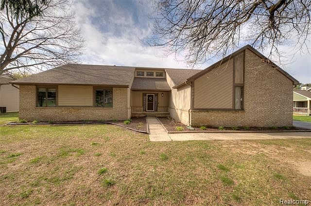 1st image of 2922 Waling Woods Dr