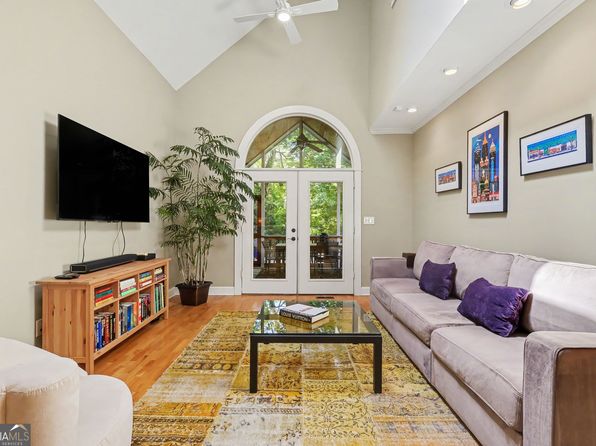 827 Highland Ter NE, Atlanta, GA 30306 home