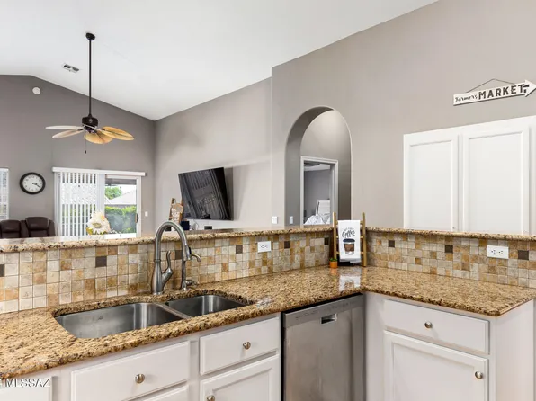3863 W Orion St, Tucson, AZ 85742