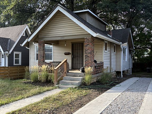 2nd image of 1315 E 62nd Ter