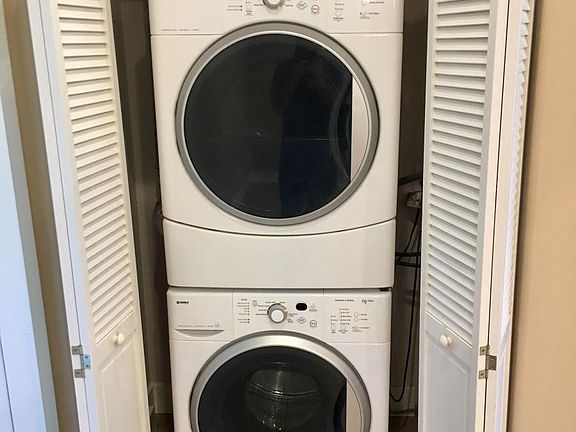 5th image of 17500 Los Alimos St