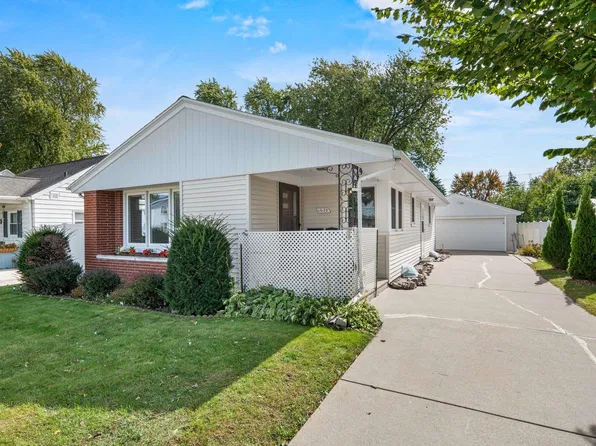 1628 Harold St, Green Bay, WI 54302