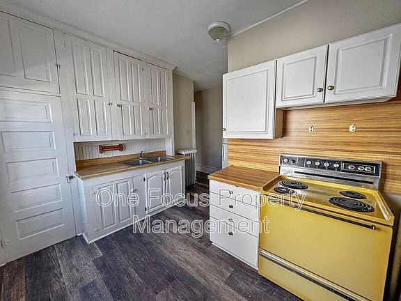 5th image of 432 Jefferson St