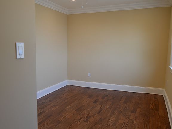 Master king size bedroom