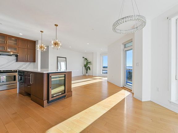 5th image of 1001 Marina Dr APT 808