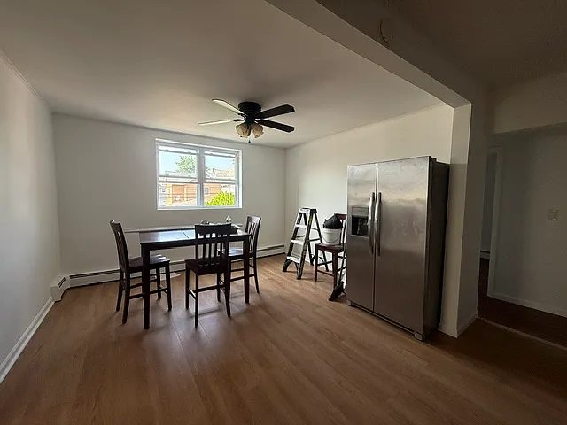 2 bed, 1000 sqft, $2,200 — Photo 3