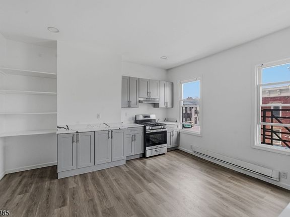 2nd image of 76-78 Market St #5