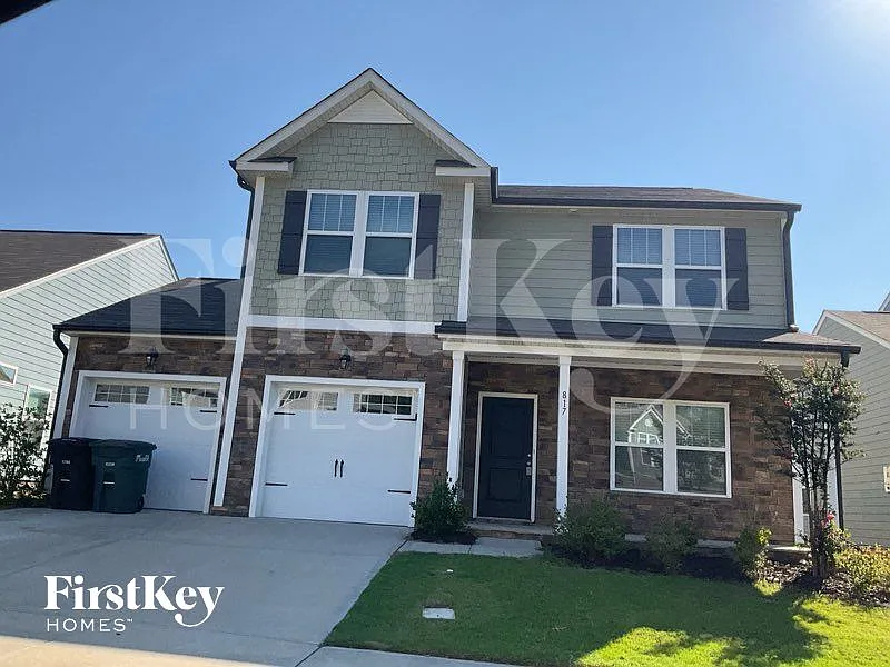817 Alexander Commons Dr