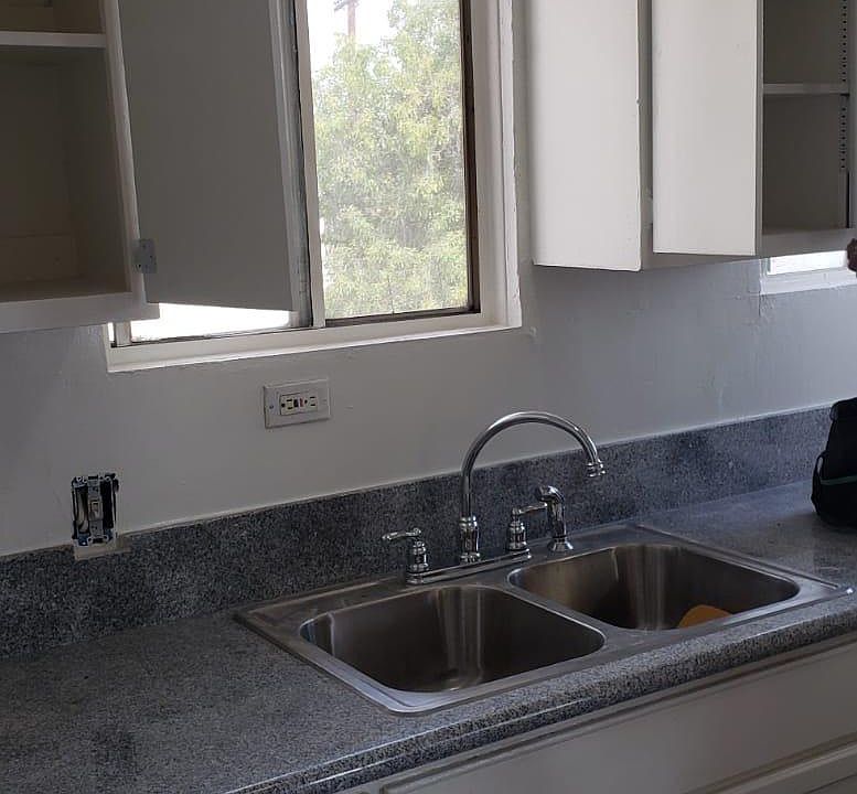 2nd image of 1504 Magnolia Ave