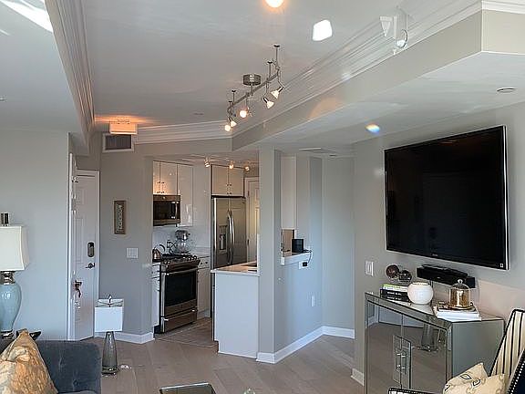 2nd image of 2101 N Monroe St APT 316